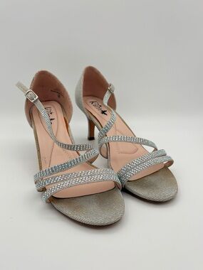 K&M Silver Rhinestone Strappy Sandals Kitten Heel Size 9B Dressy